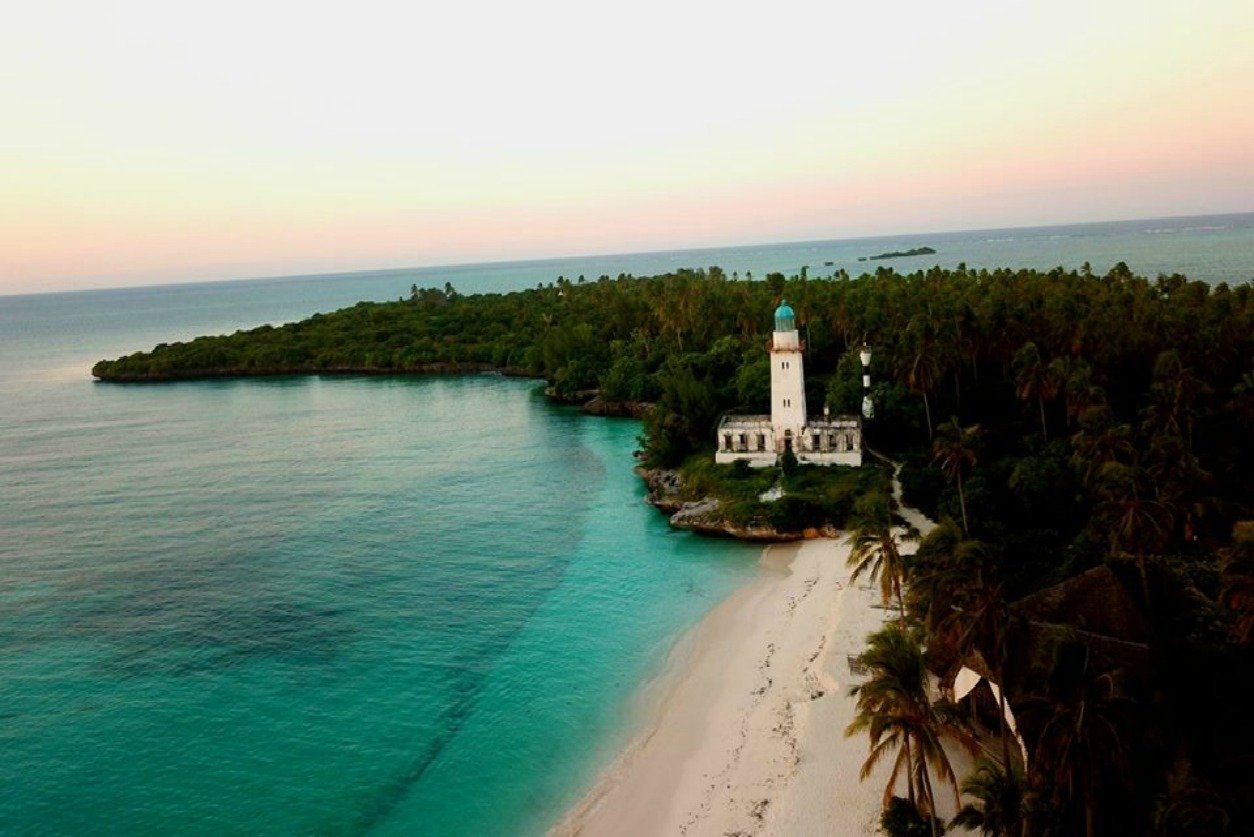 The Perfect Romantic Escape Siwandu or Jongomero & Fanjove Stay for 10 Nights